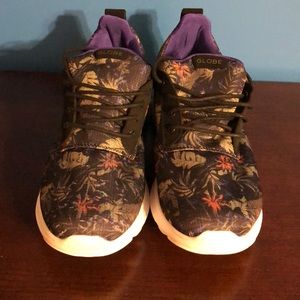 GLOBE sneakers